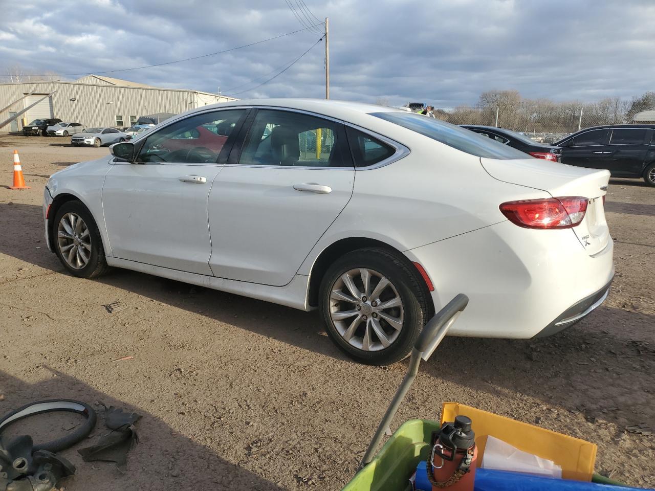 2015 CHRYSLER 200 C - Фото 2