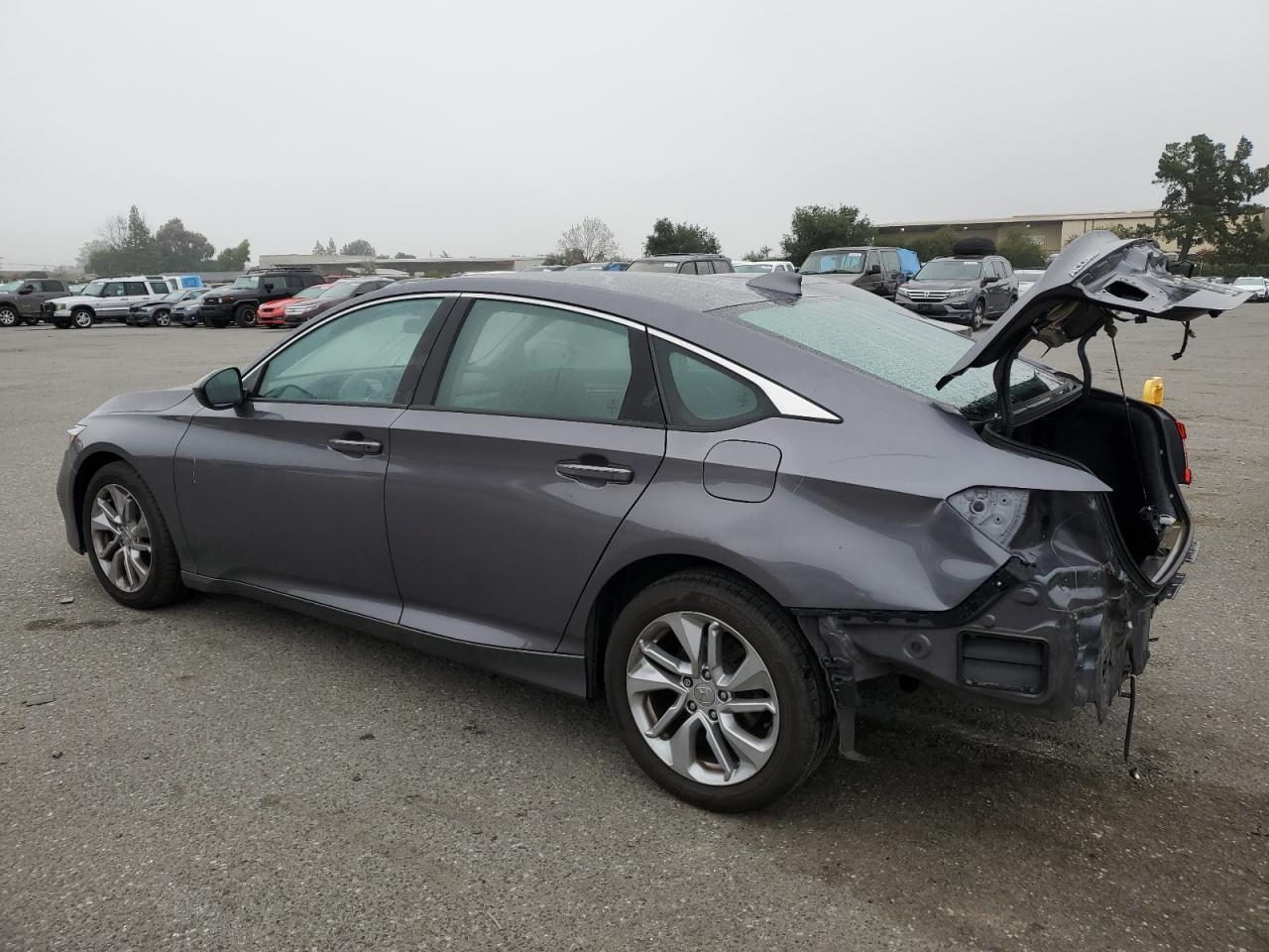 2018 HONDA ACCORD LX - Image 2