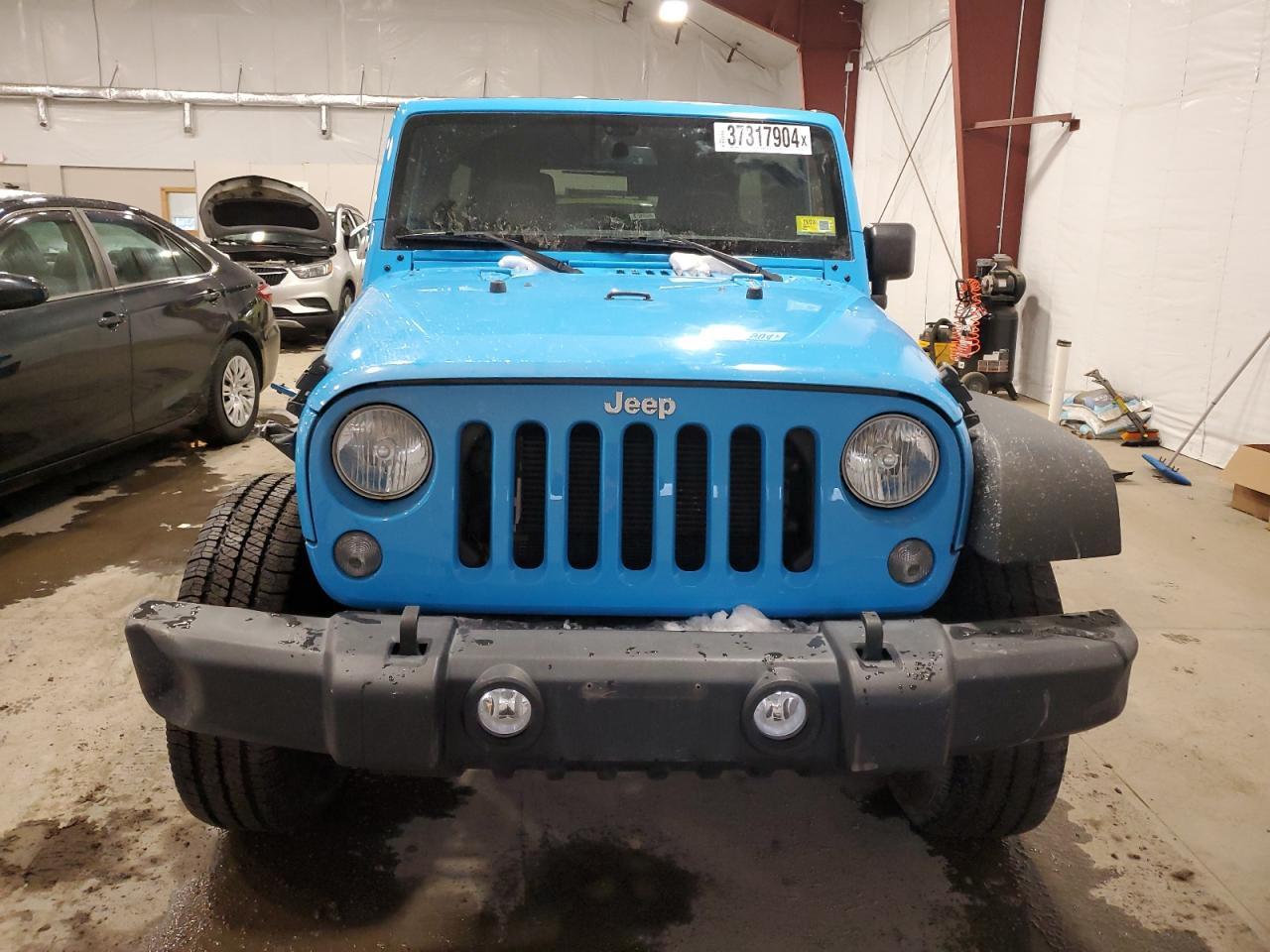 2017 JEEP WRANGLER U - Image 5