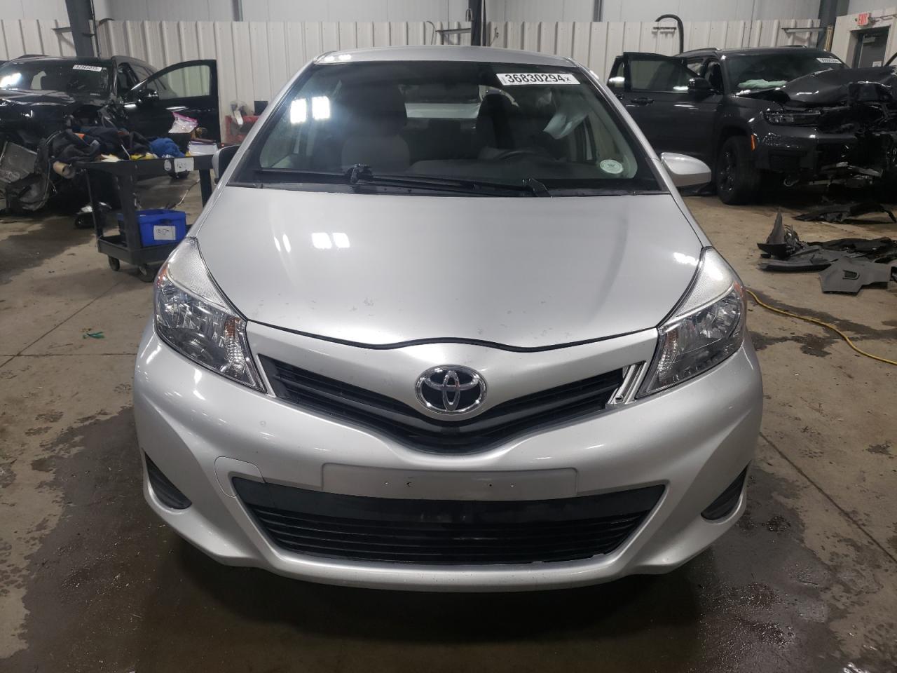 2014 TOYOTA YARIS - Фото 5