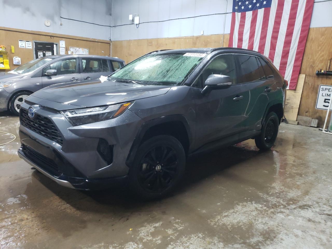 2022 TOYOTA RAV4 SE car image