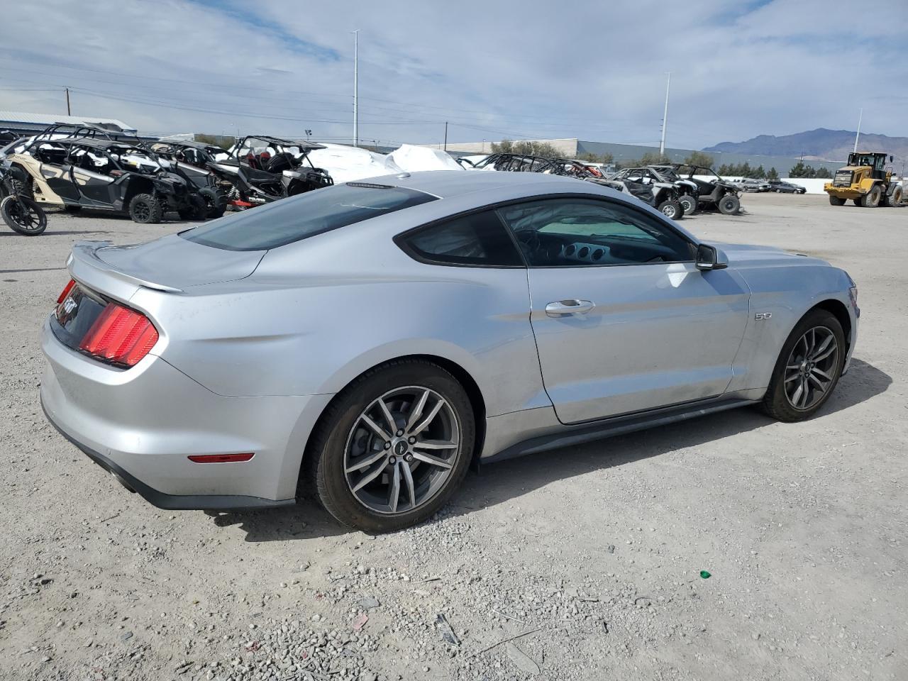2016 FORD MUSTANG GT - Фото 3