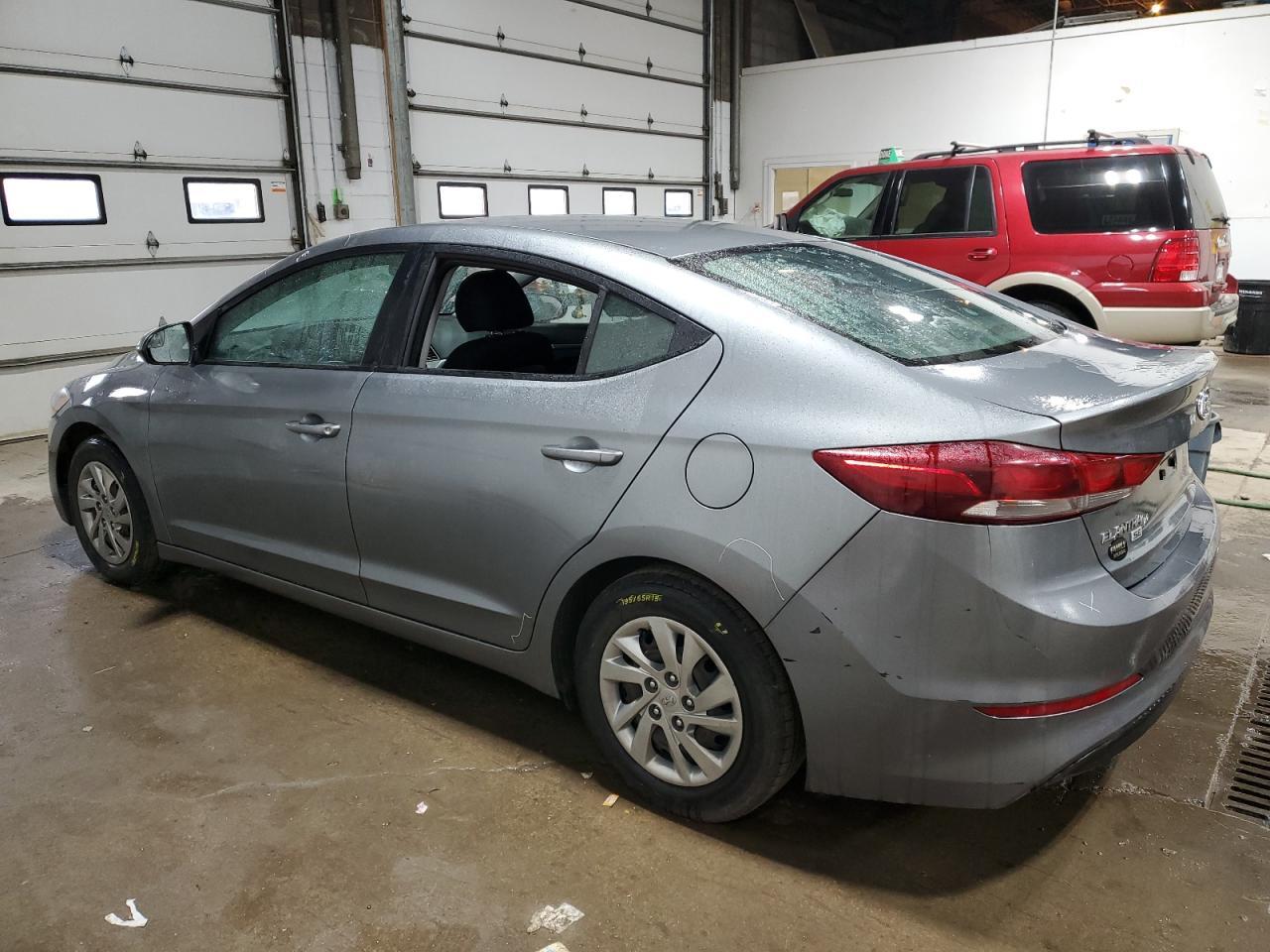 2018 HYUNDAI ELANTRA SE - Фото 2