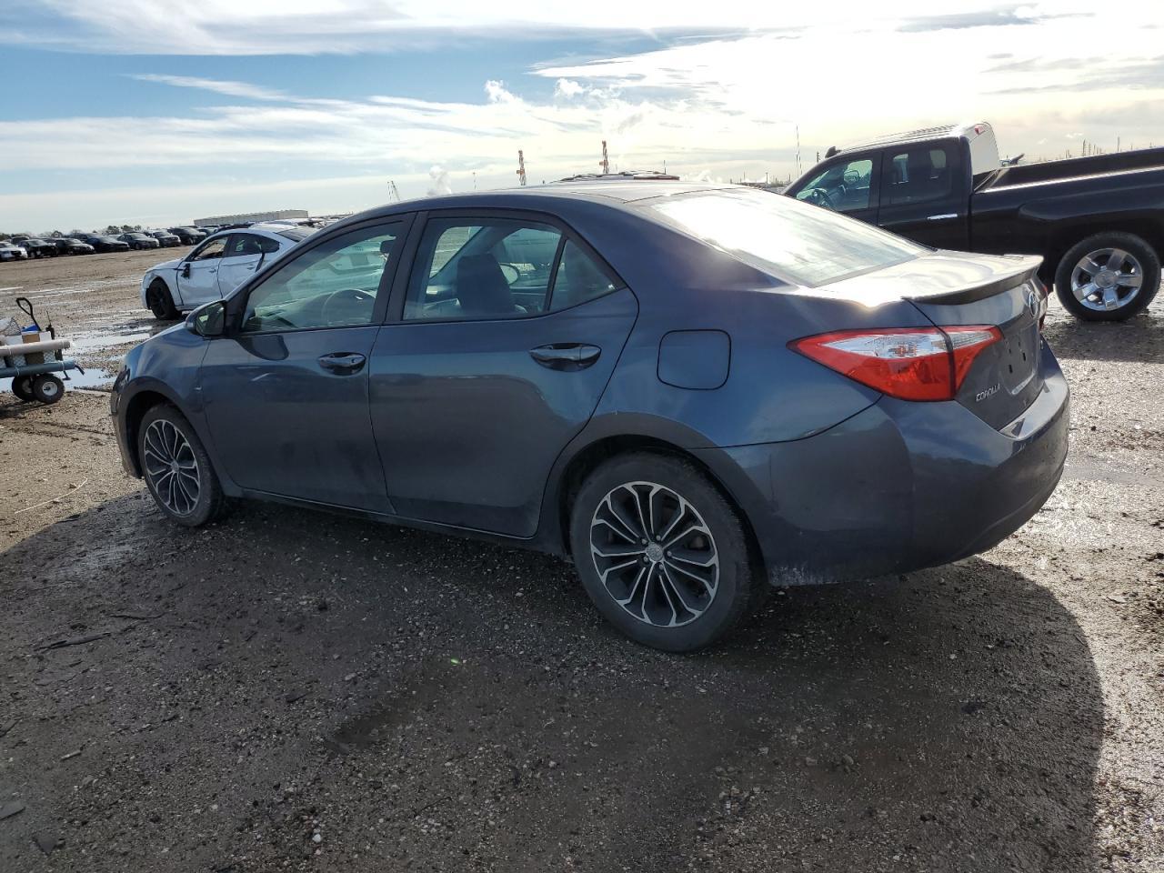 2015 TOYOTA COROLLA L - Image 2