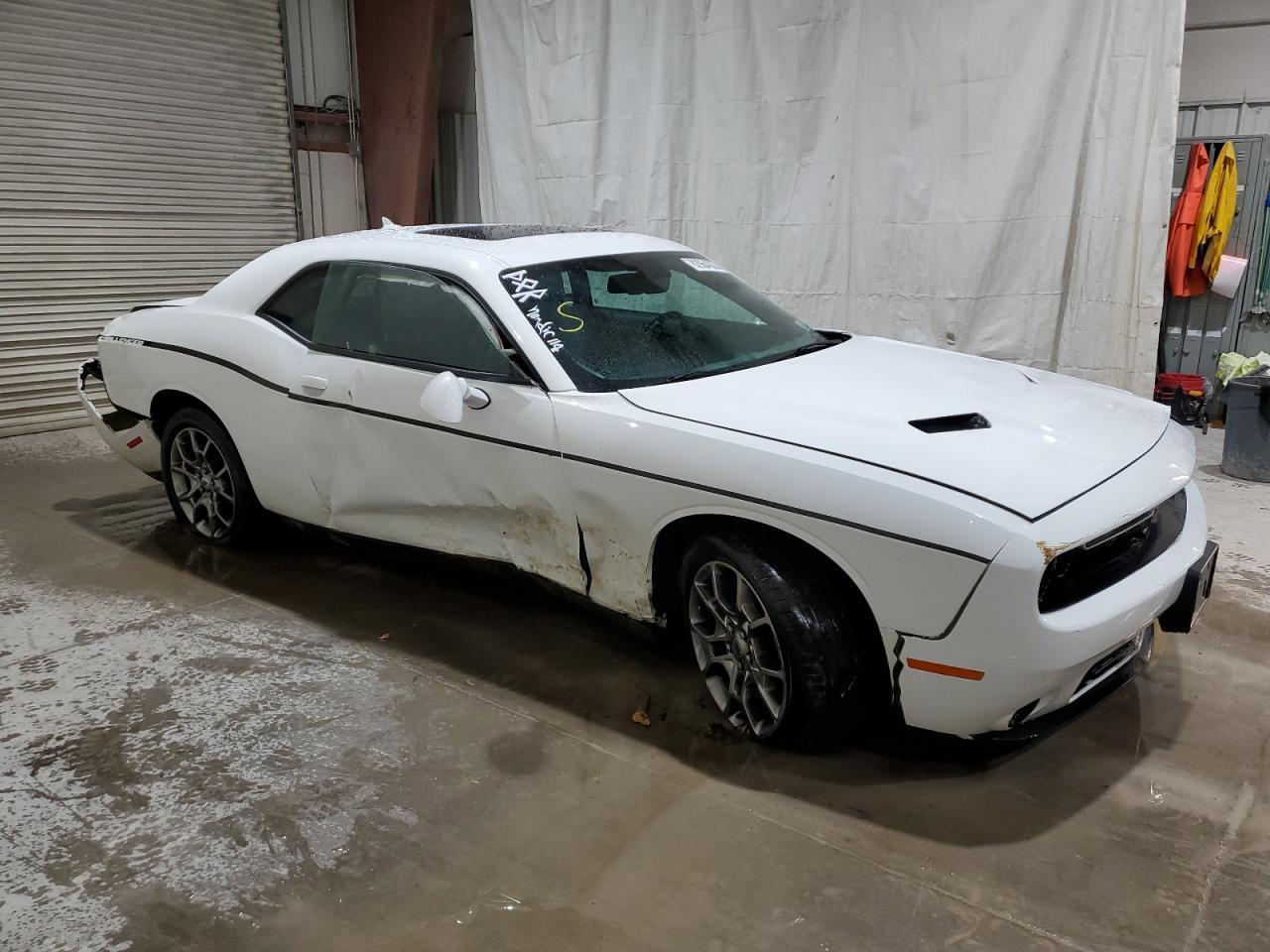 2017 DODGE CHALLENGER - Image 4