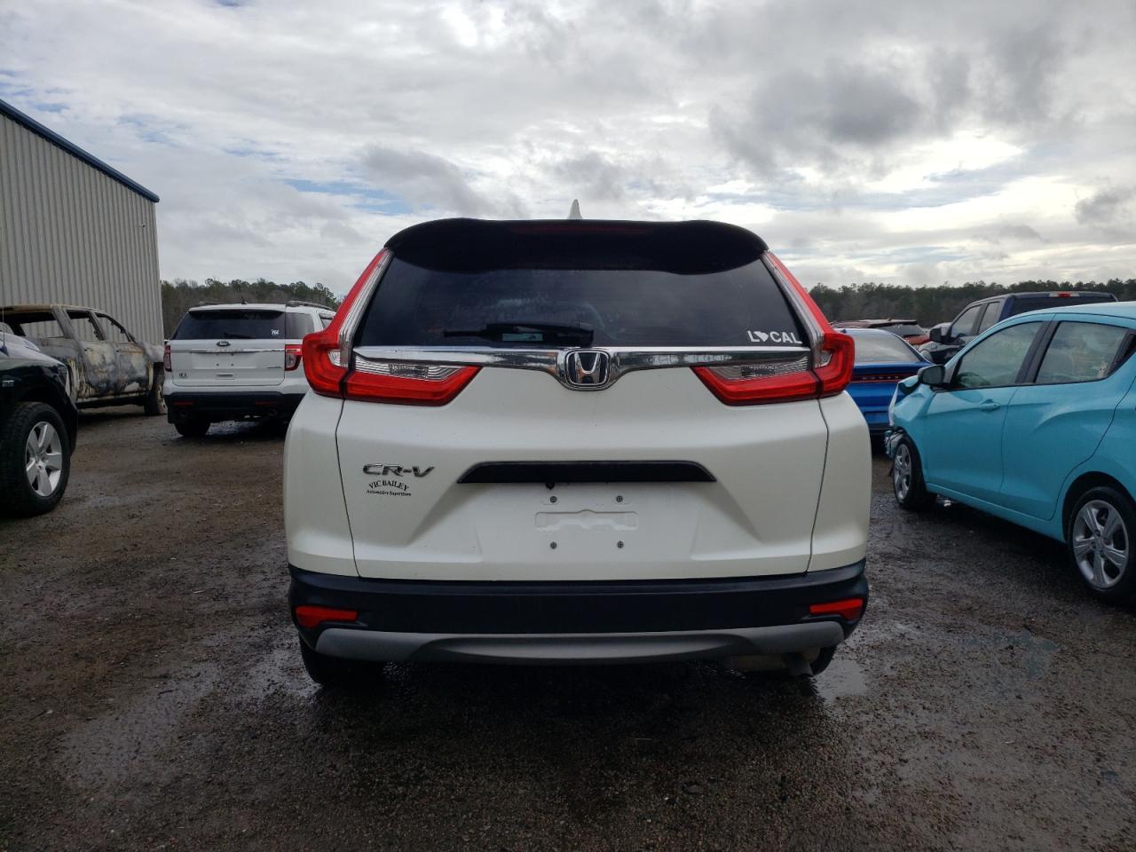 2017 HONDA CR-V LX - Фото 6