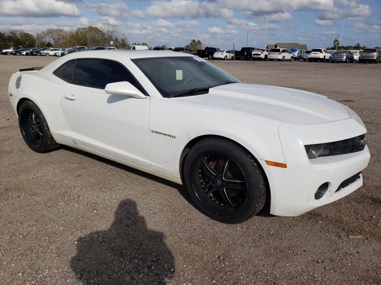 2011 CHEVROLET CAMARO LT - Image 4