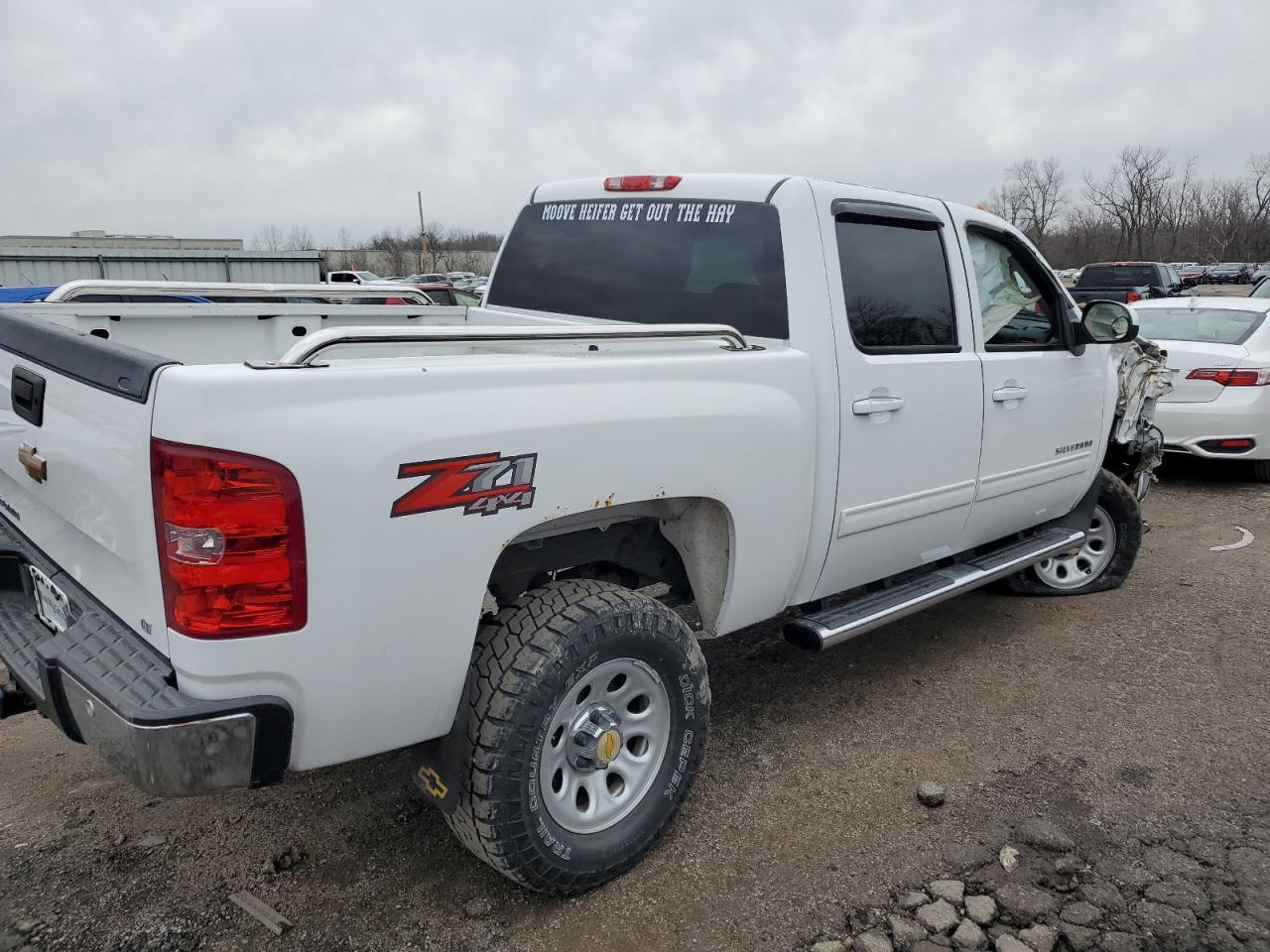 2013 CHEVROLET SILVERADO - Фото 3