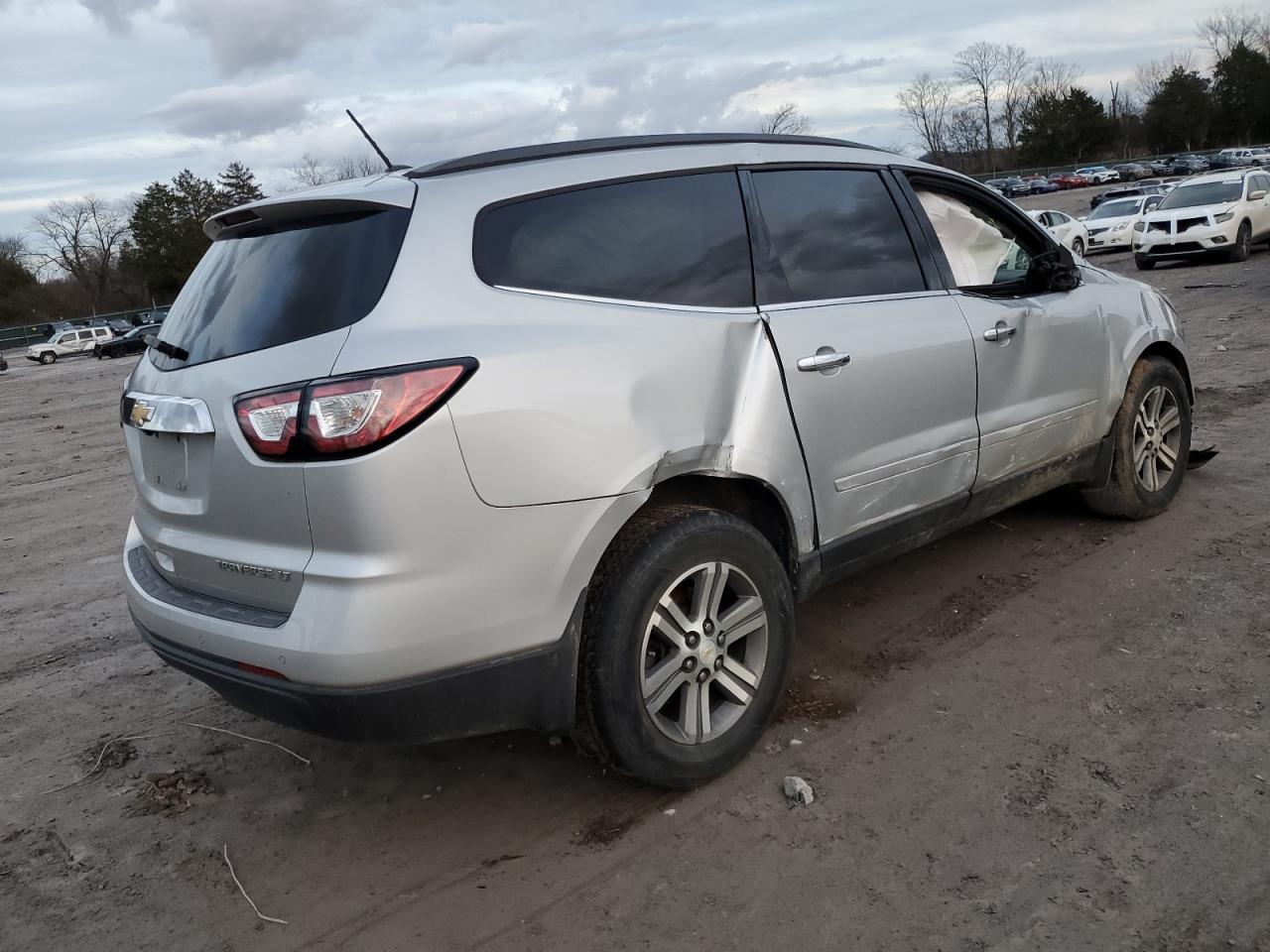 2015 CHEVROLET TRAVERSE L - Image 3