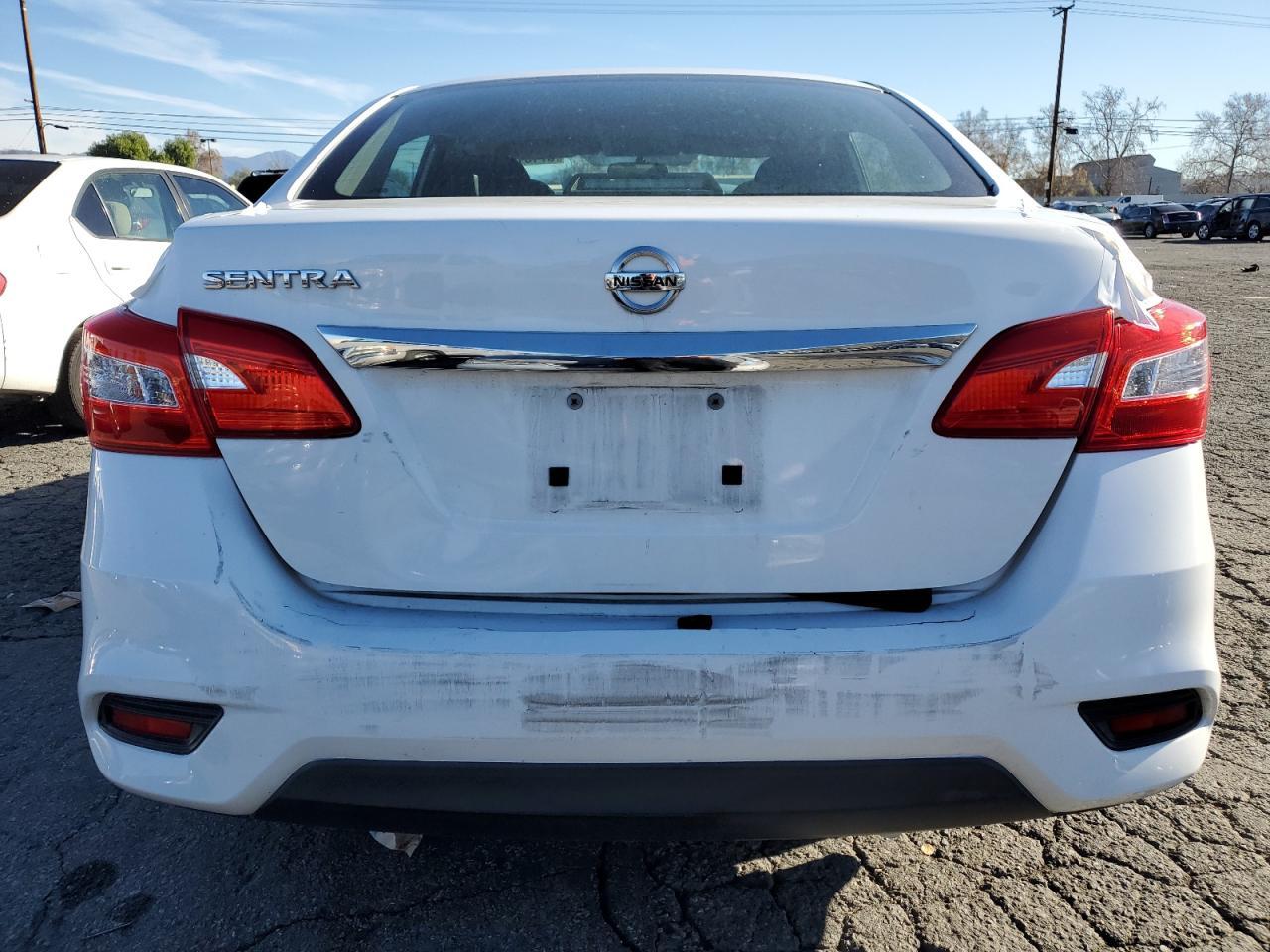 2017 NISSAN SENTRA S - Фото 6