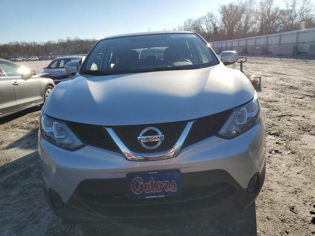 2017 Nissan Rogue Sport S - Image 5