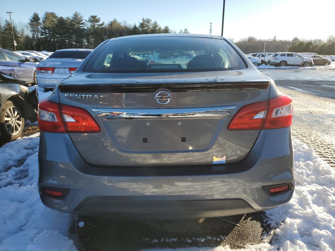 2018 NISSAN SENTRA S - Фото 6