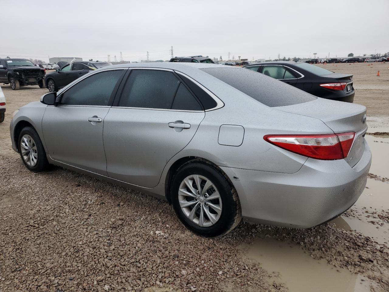 2017 TOYOTA CAMRY LE - Image 2