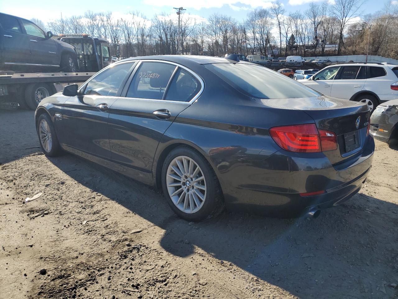 2011 BMW 535 XI - Фото 2