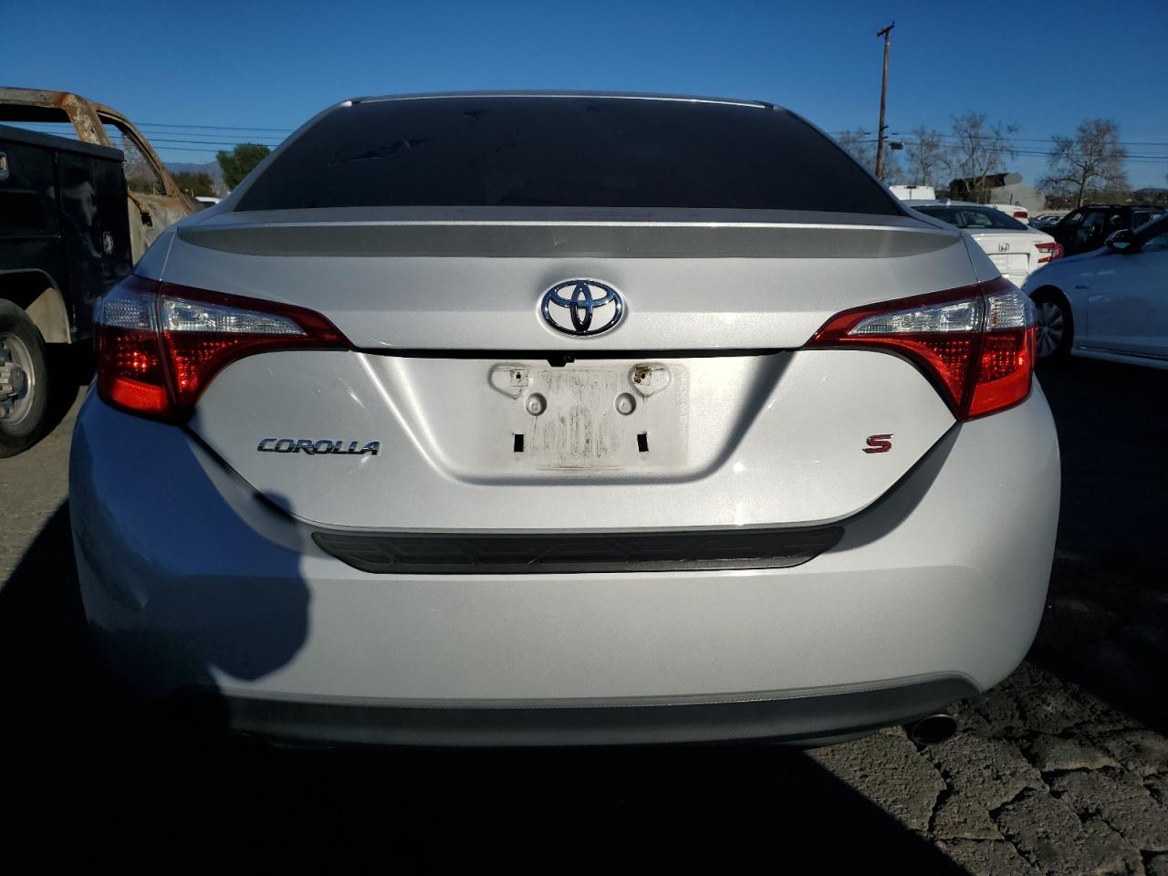 2014 TOYOTA COROLLA L - Image 6