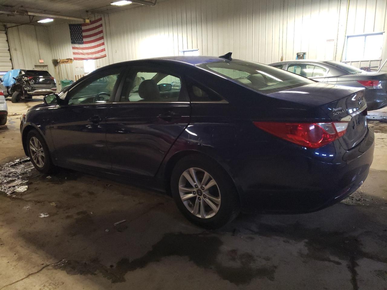 2011 HYUNDAI SONATA GLS - Image 2