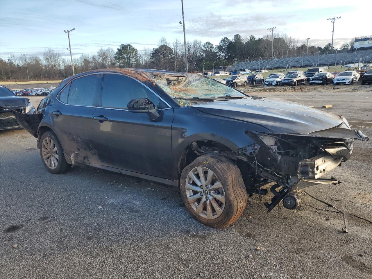 2018 TOYOTA CAMRY L - Image 4