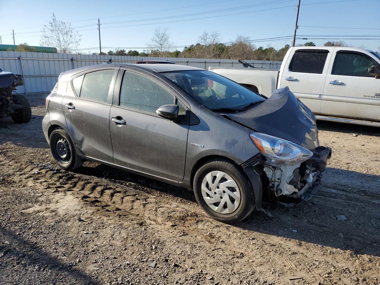 2016 TOYOTA PRIUS C - Image 4