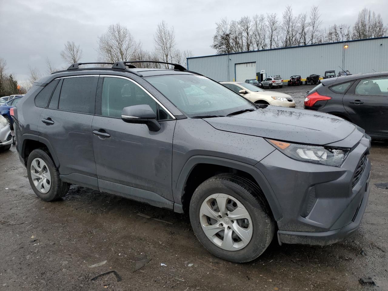 2021 TOYOTA RAV4 LE - Фото 4