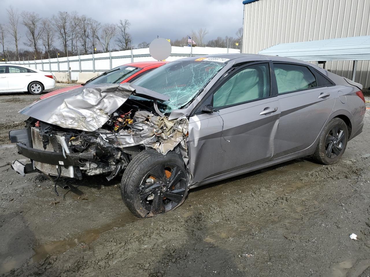 2022 HYUNDAI ELANTRA SE