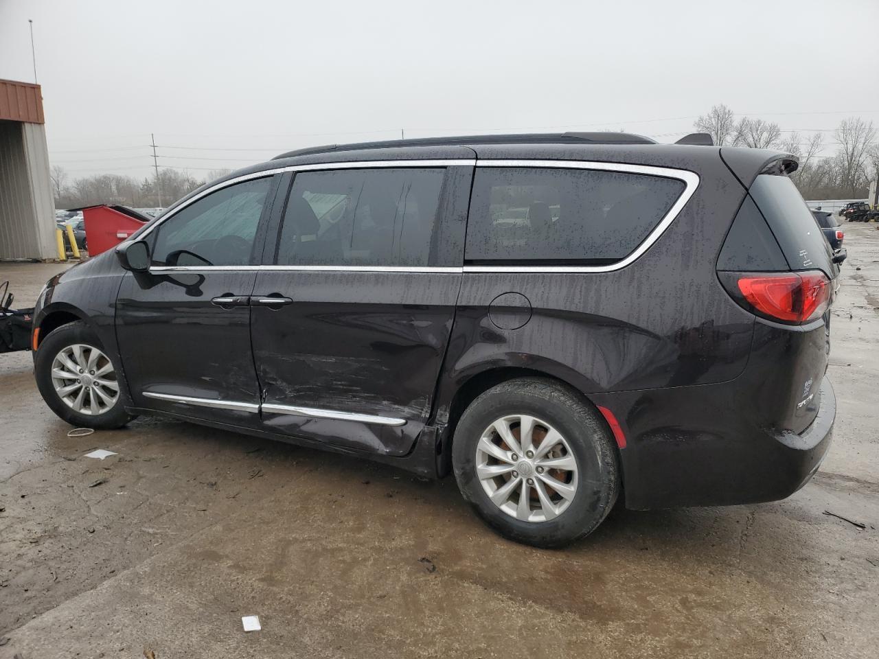 2017 CHRYSLER PACIFICA T - Фото 2