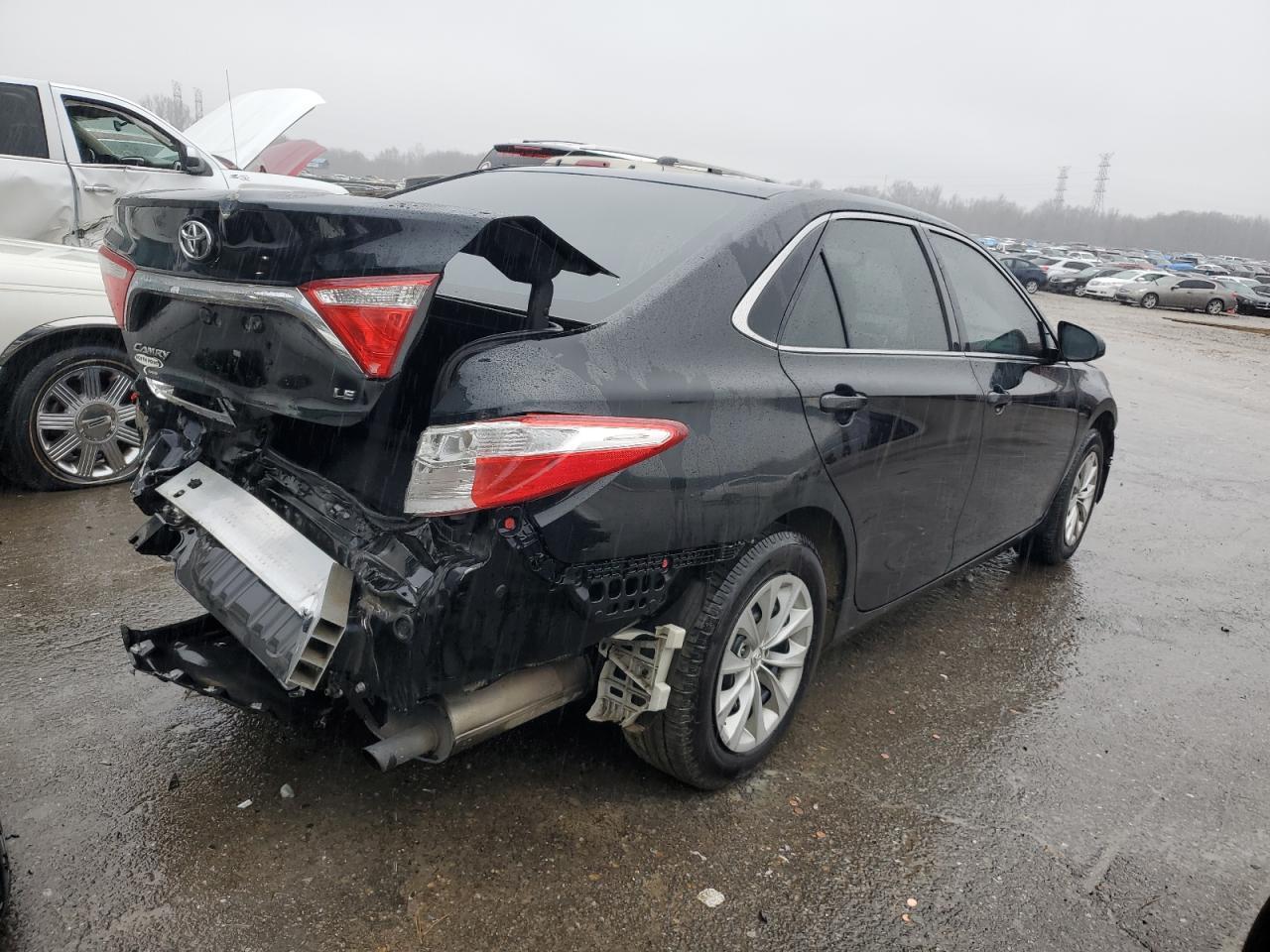 2016 TOYOTA CAMRY LE - Image 3