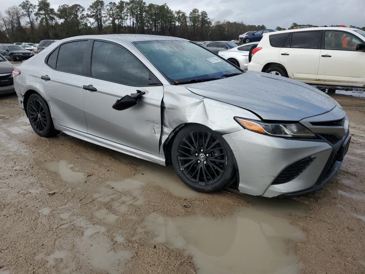 2020 TOYOTA CAMRY SE - Image 4