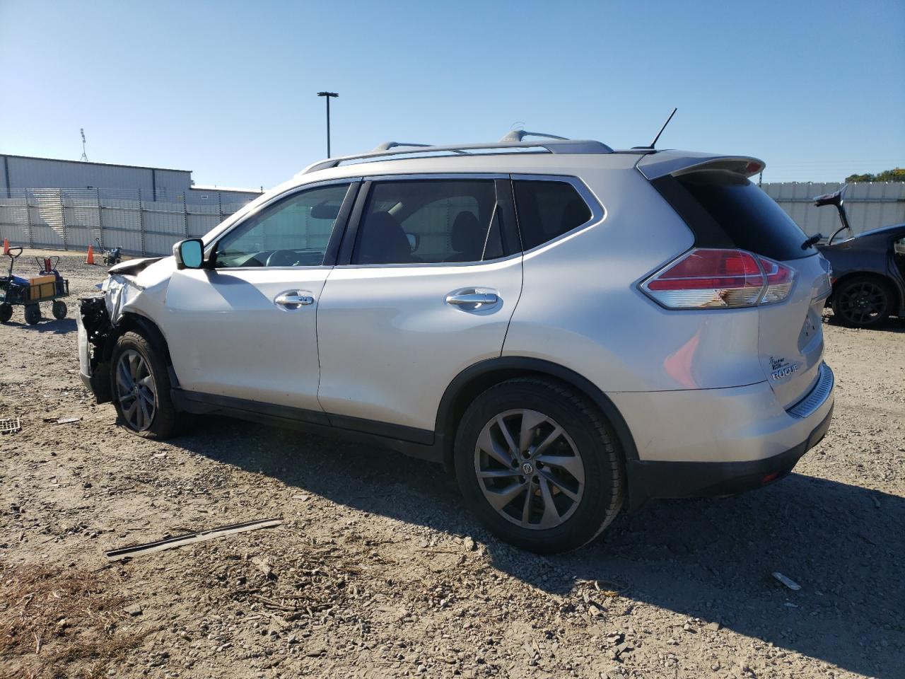 2016 NISSAN ROGUE S - Фото 2