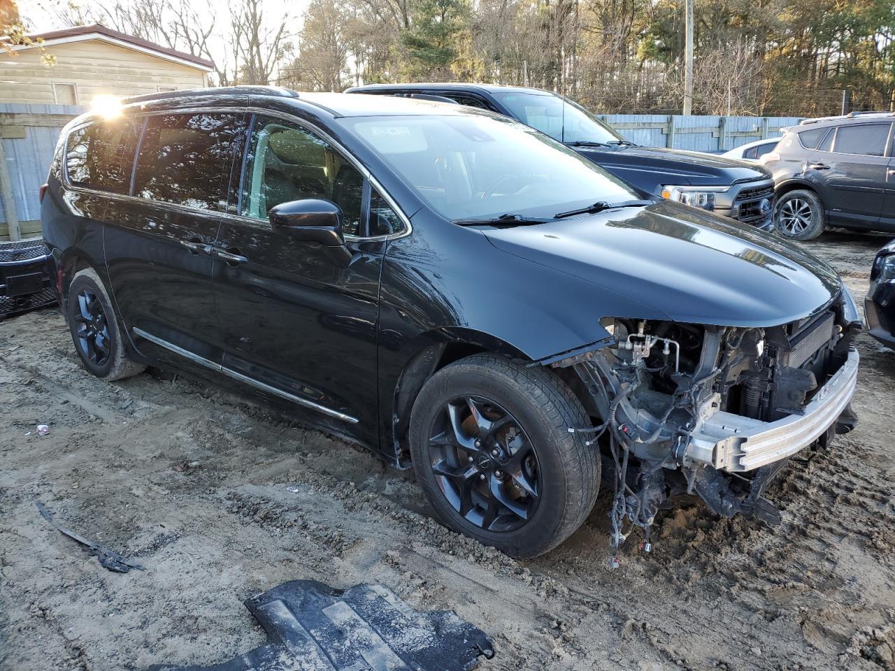 2017 CHRYSLER PACIFICA T - Image 4