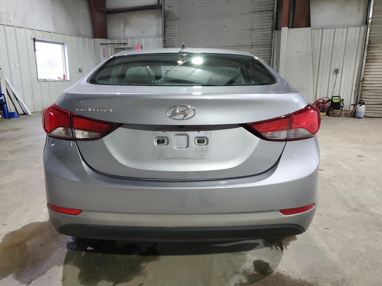 2015 HYUNDAI ELANTRA SE - Фото 6