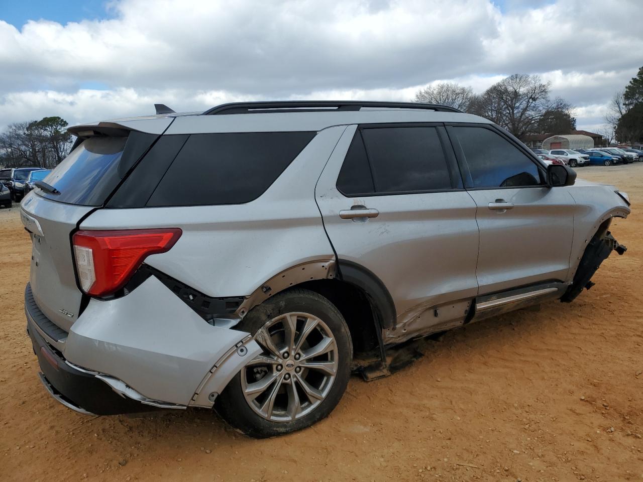 2023 FORD EXPLORER X - Фото 3