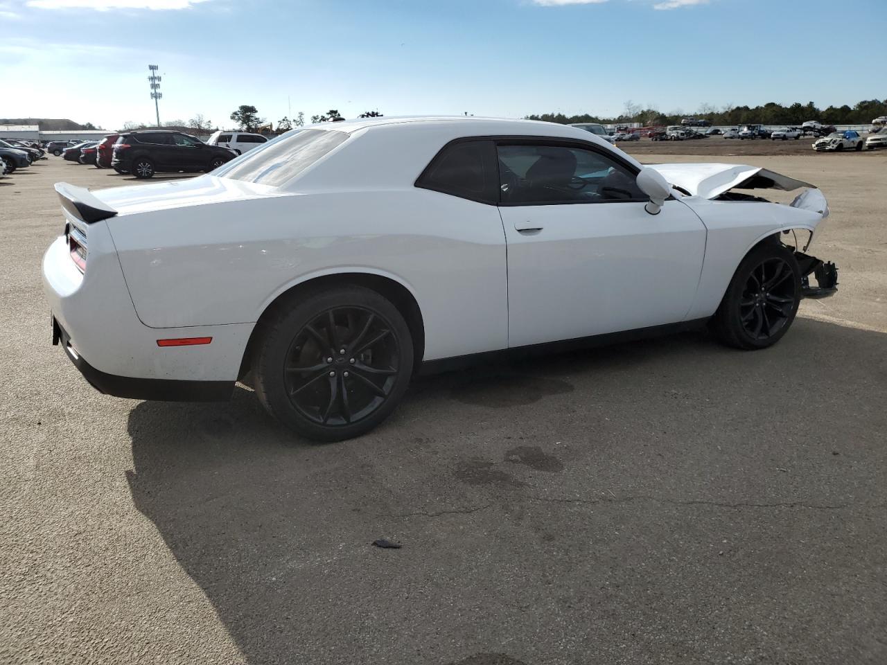 2016 DODGE CHALLENGER - Фото 3
