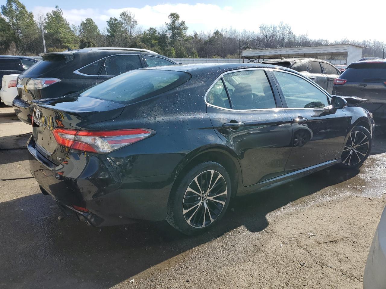 2018 TOYOTA CAMRY L - Image 3