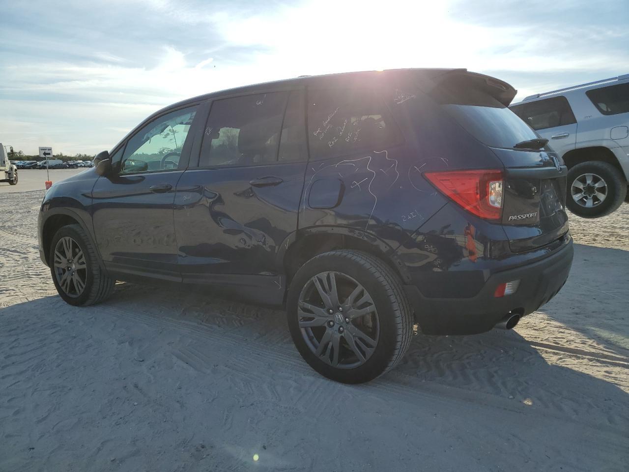2021 HONDA PASSPORT E - Image 2