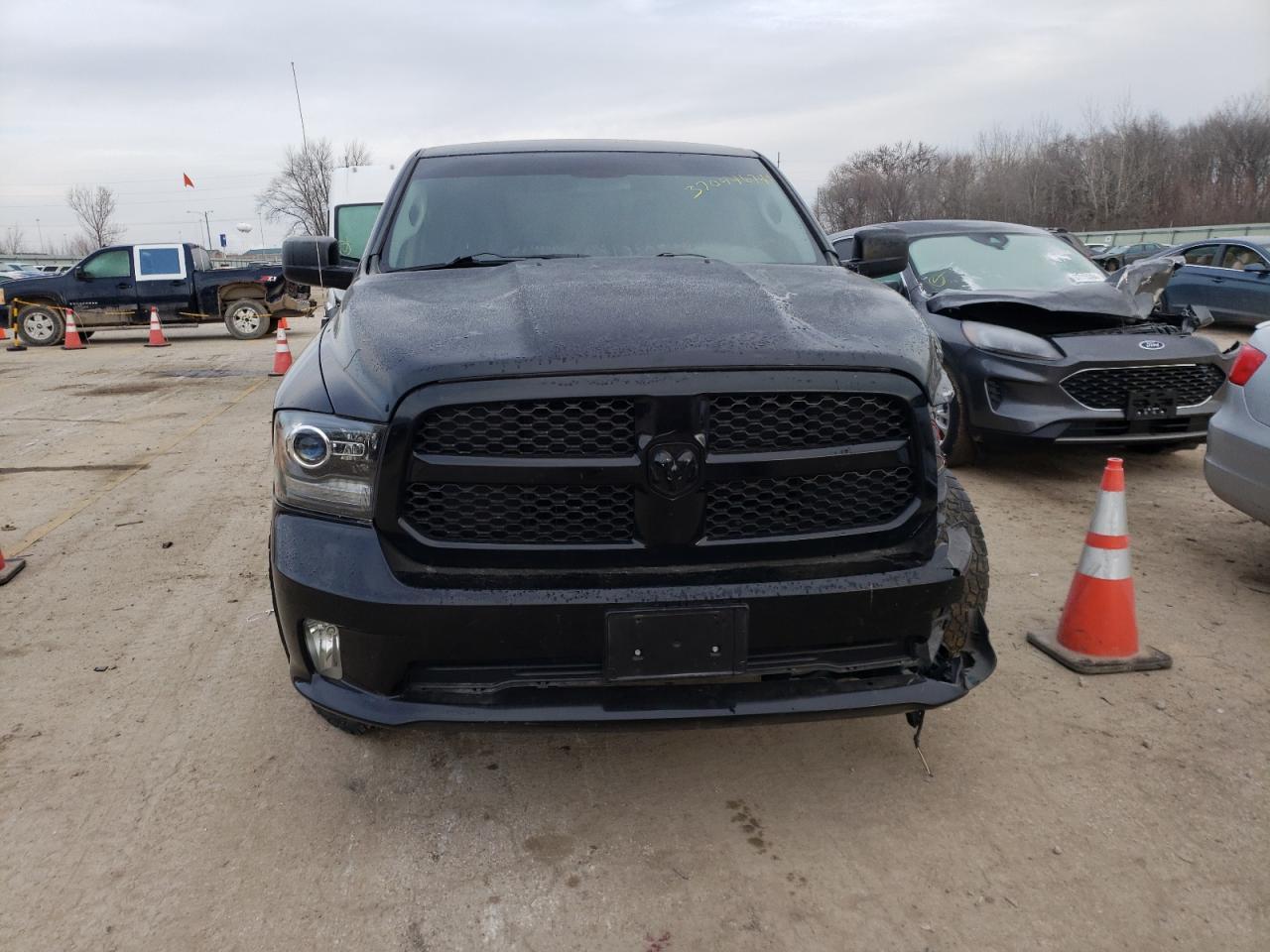 2014 RAM 1500 ST - Image 5