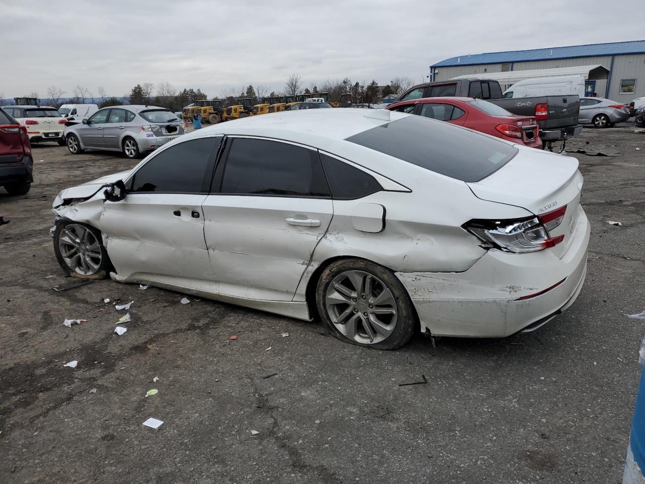 2018 HONDA ACCORD LX - Image 2