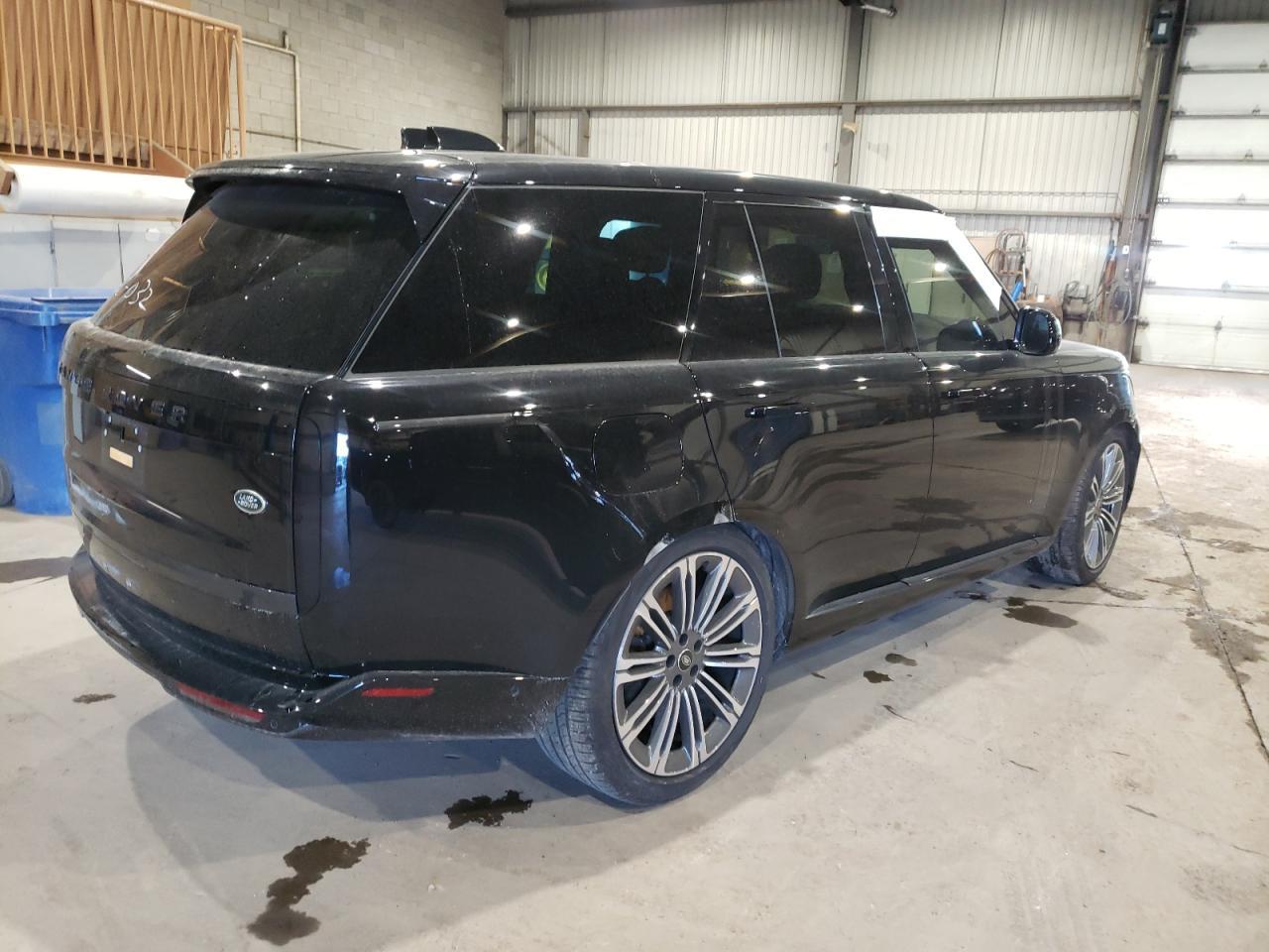 2023 LAND ROVER RANGE ROVE - Image 3