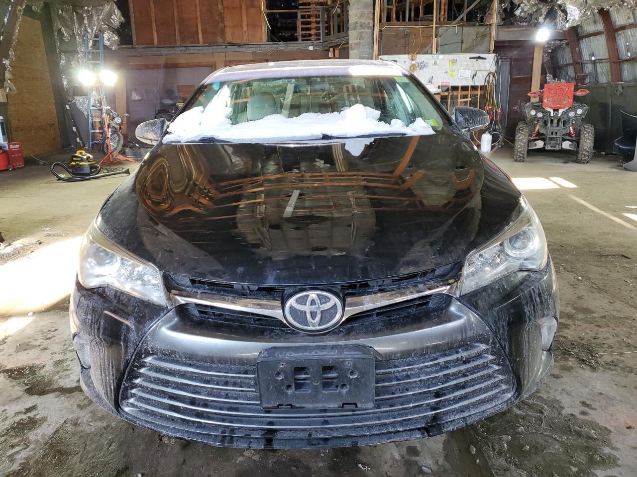 2015 TOYOTA CAMRY LE - Фото 5