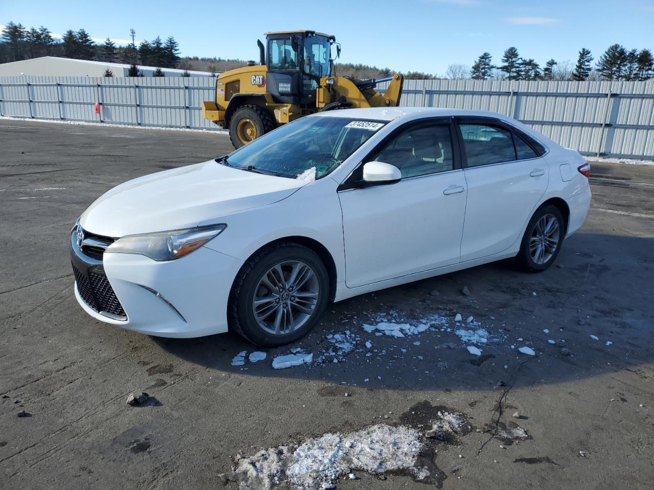 2017 TOYOTA CAMRY LE car image