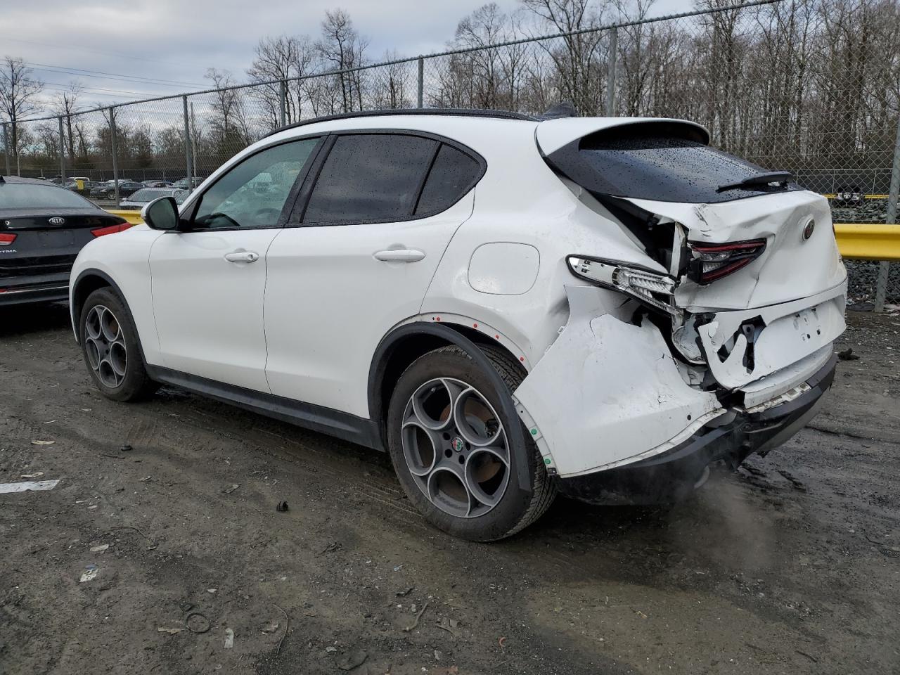 2019 ALFA ROMEO STELVIO TI - Image 2