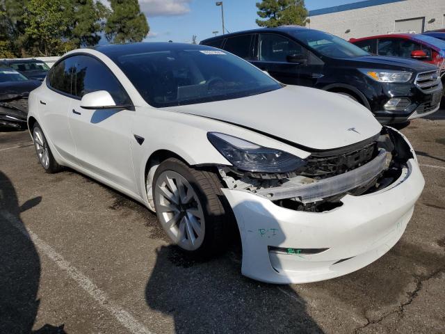 2022 Tesla Model 3 - Фото 4