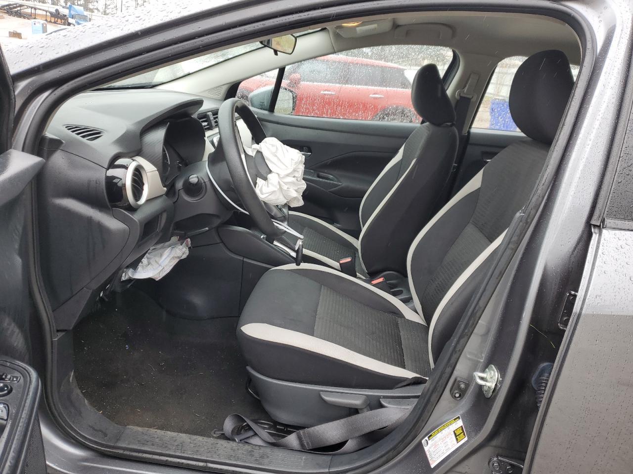 2021 NISSAN VERSA SV - Image 7