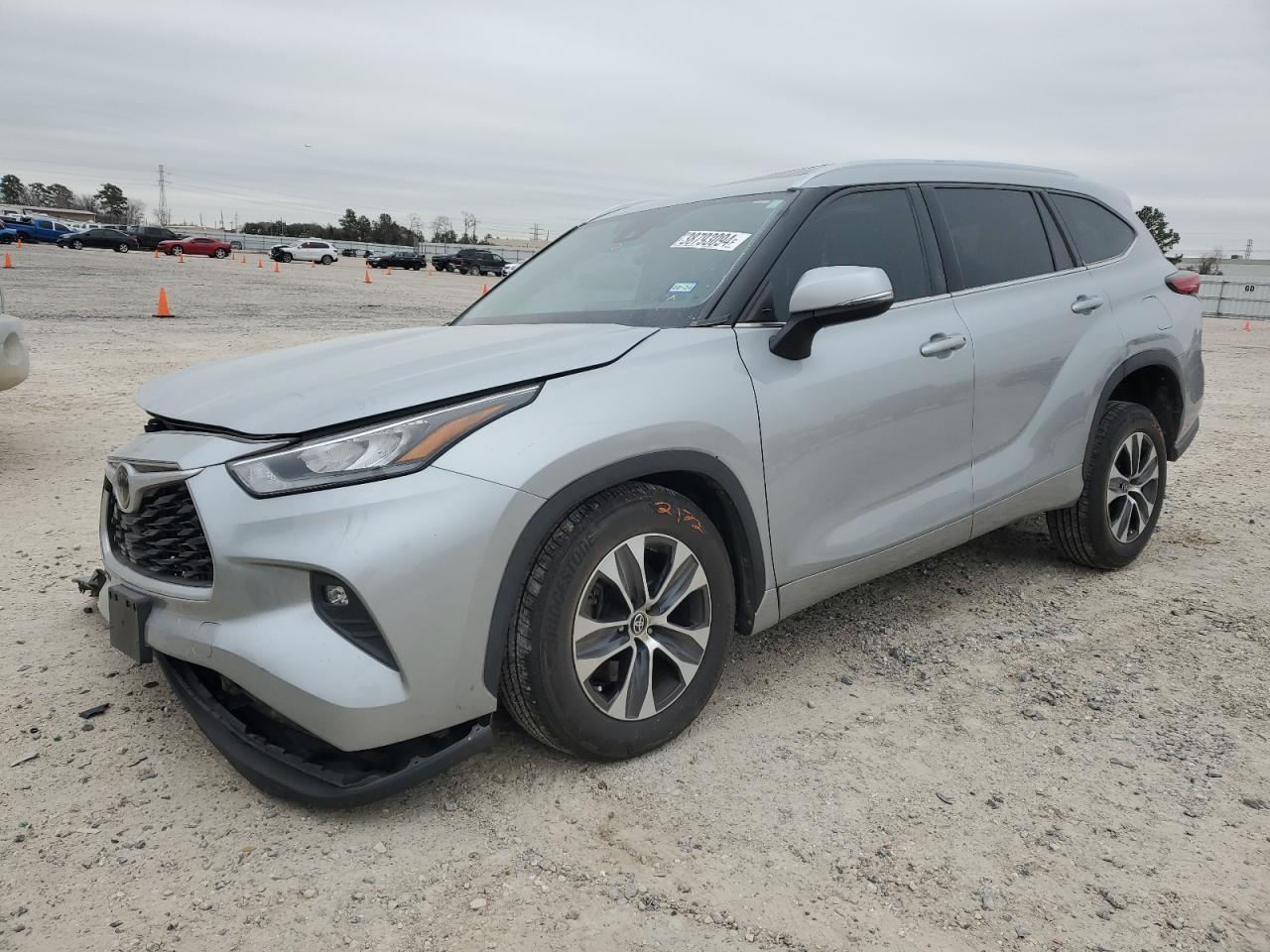 2020 TOYOTA HIGHLANDER car image