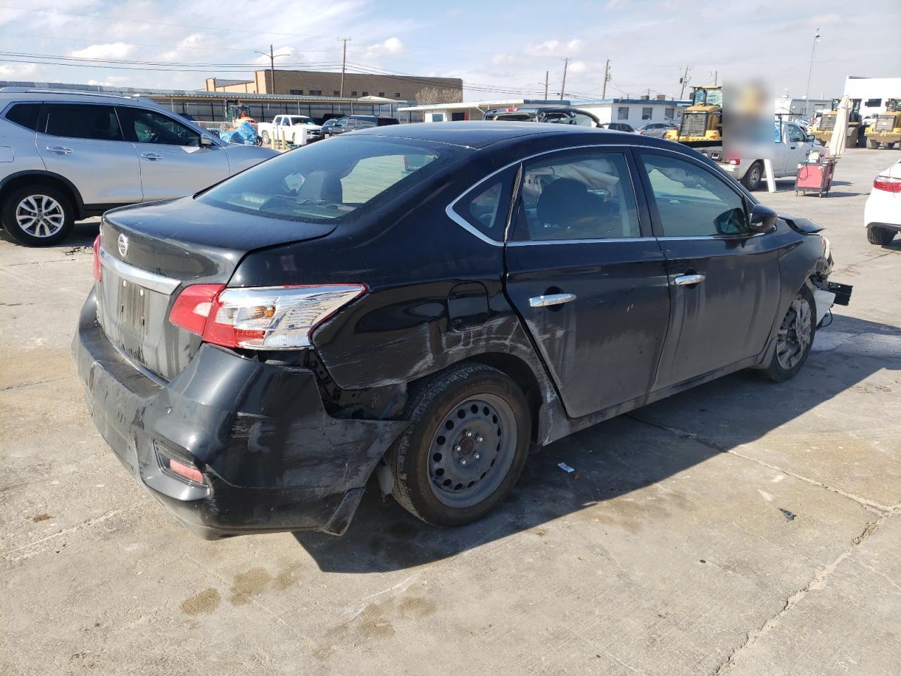 2017 NISSAN SENTRA S - Фото 3