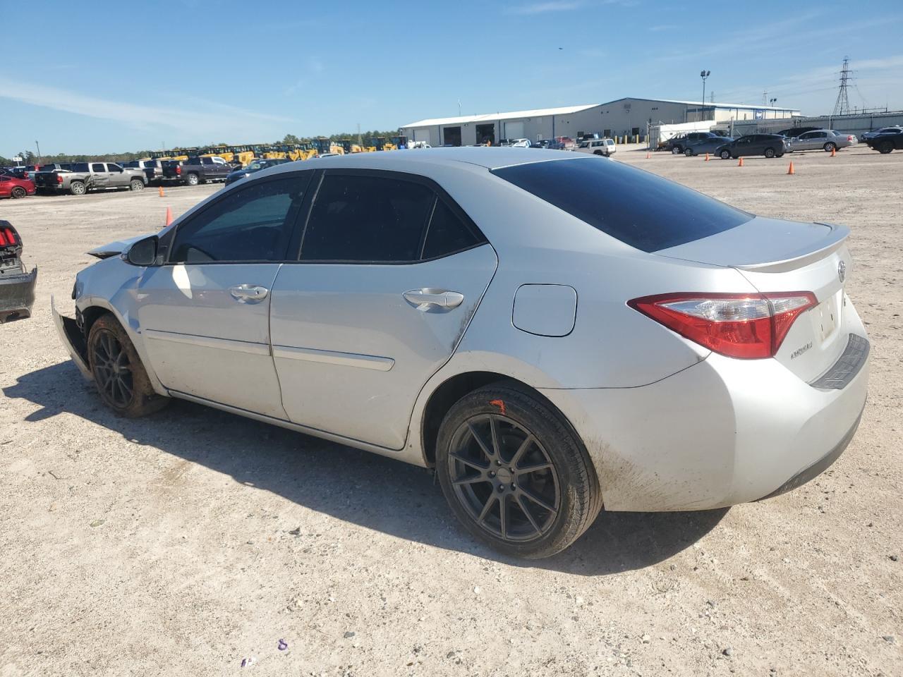2016 TOYOTA COROLLA L - Фото 2