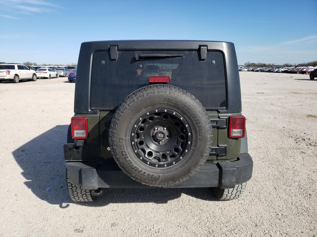 2015 JEEP WRANGLER U - Фото 6