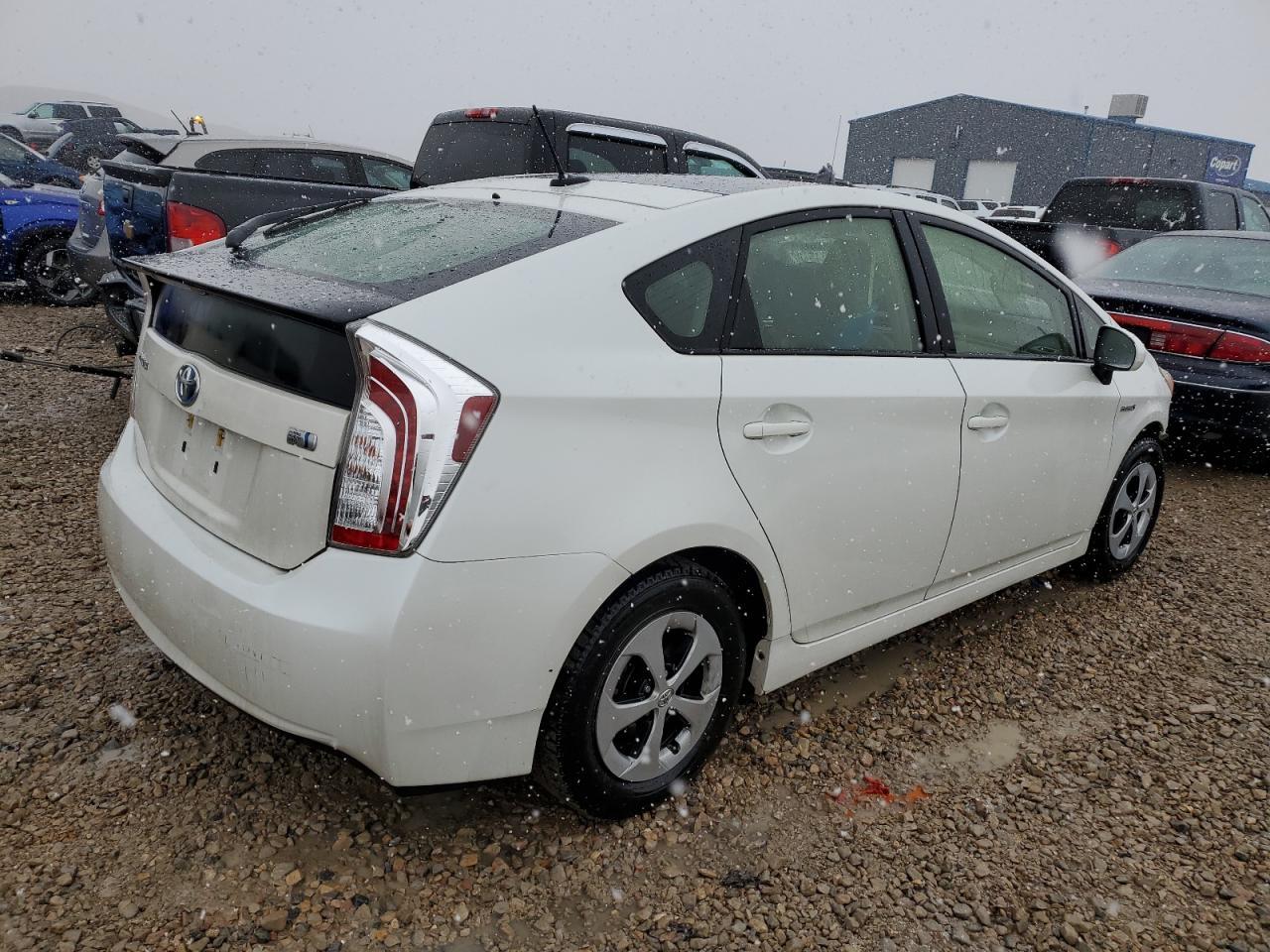 2015 TOYOTA PRIUS - Image 3