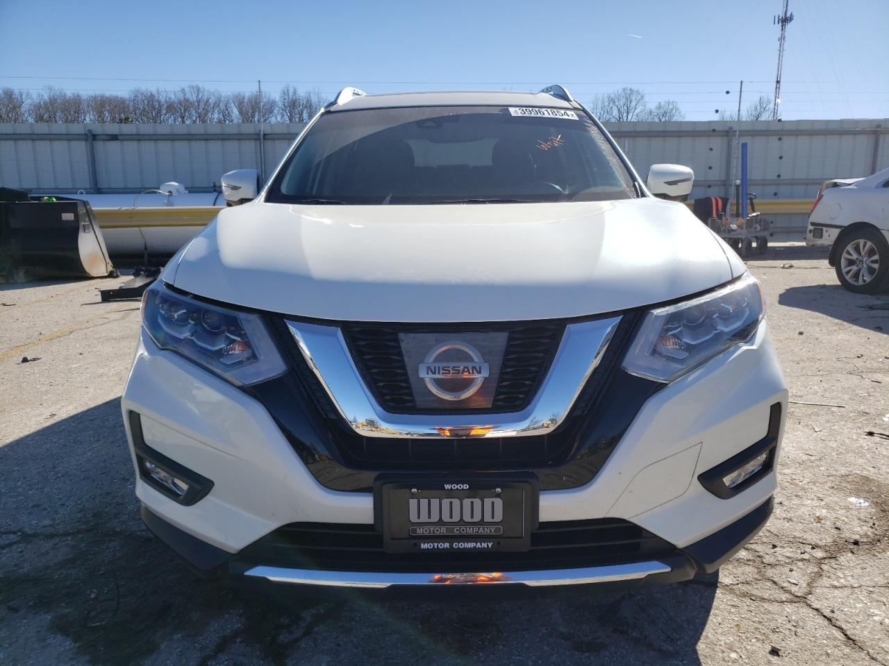 2017 NISSAN ROGUE SV - Фото 5