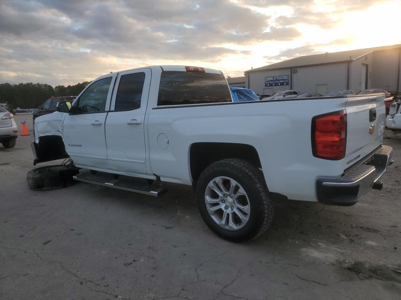 2016 CHEVROLET SILVERADO - Image 2