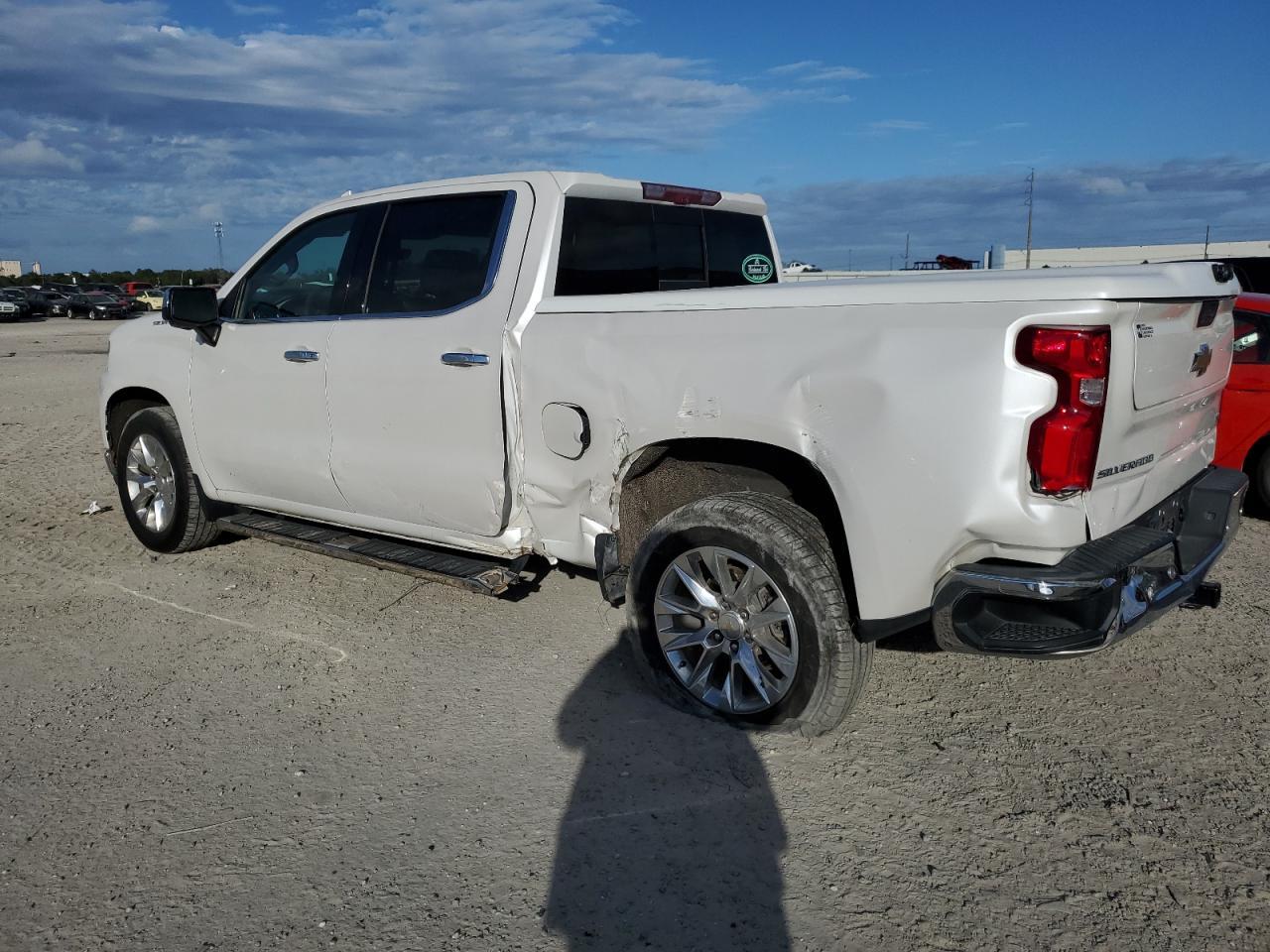 2021 CHEVROLET SILVERADO - Фото 2